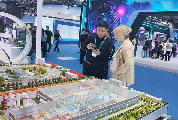 展会现场 (2).jpg